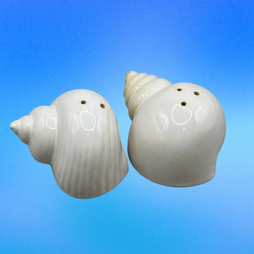Ceramic Seashell Salt And Pepper Shakers