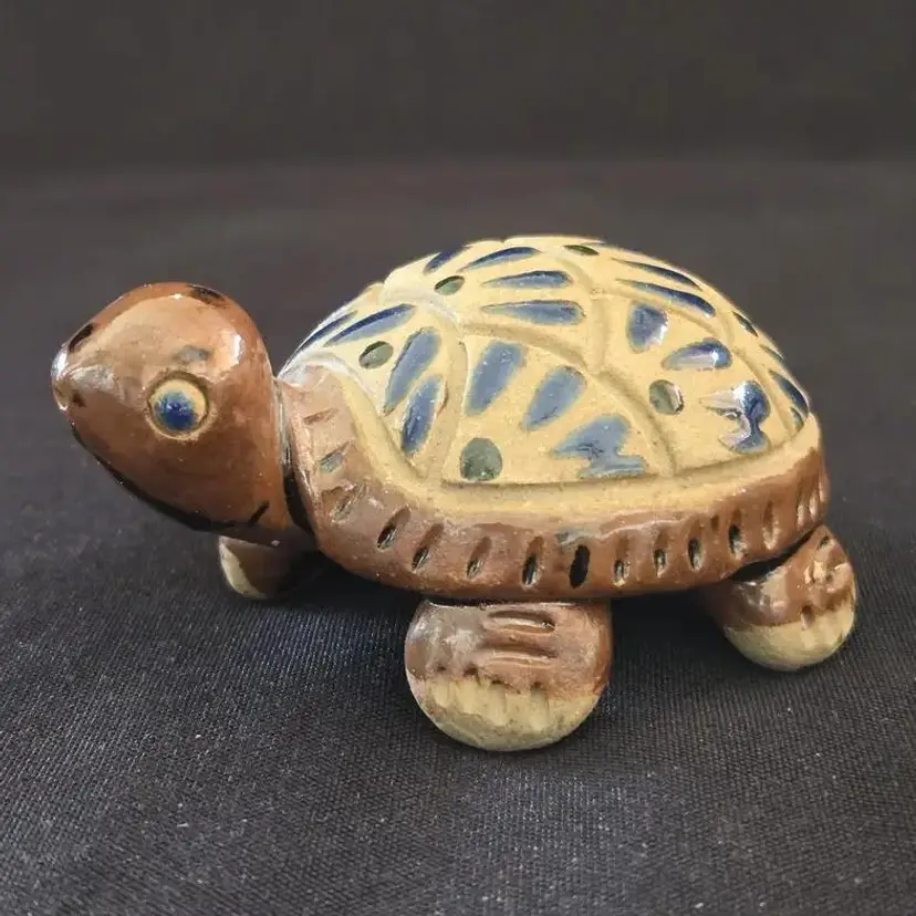 Turtle Figurine Stoneware Pottery Blue Teardrops Shell unbranded 3" long approximately