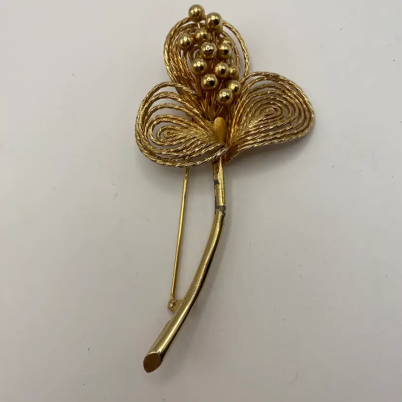 Vendome Vintage Flower Brooch Leaf Beads highly collectible