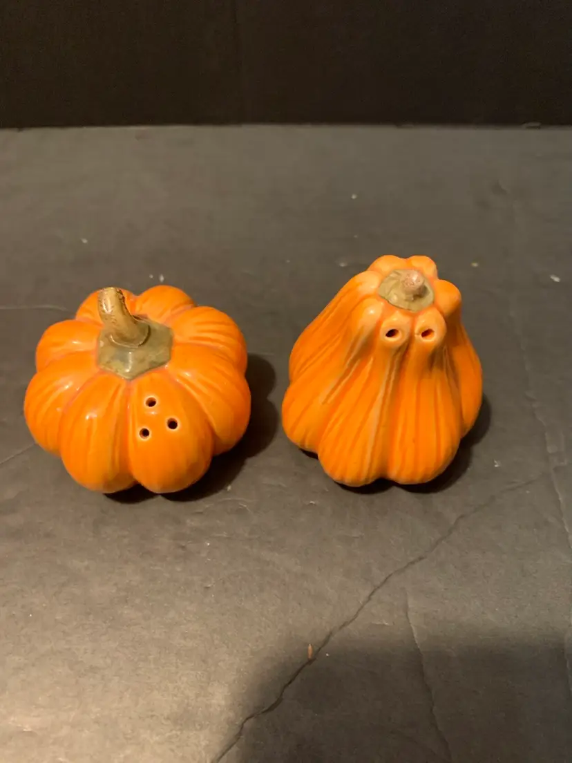 Pumpkin Salt & Pepper Shaker Set.