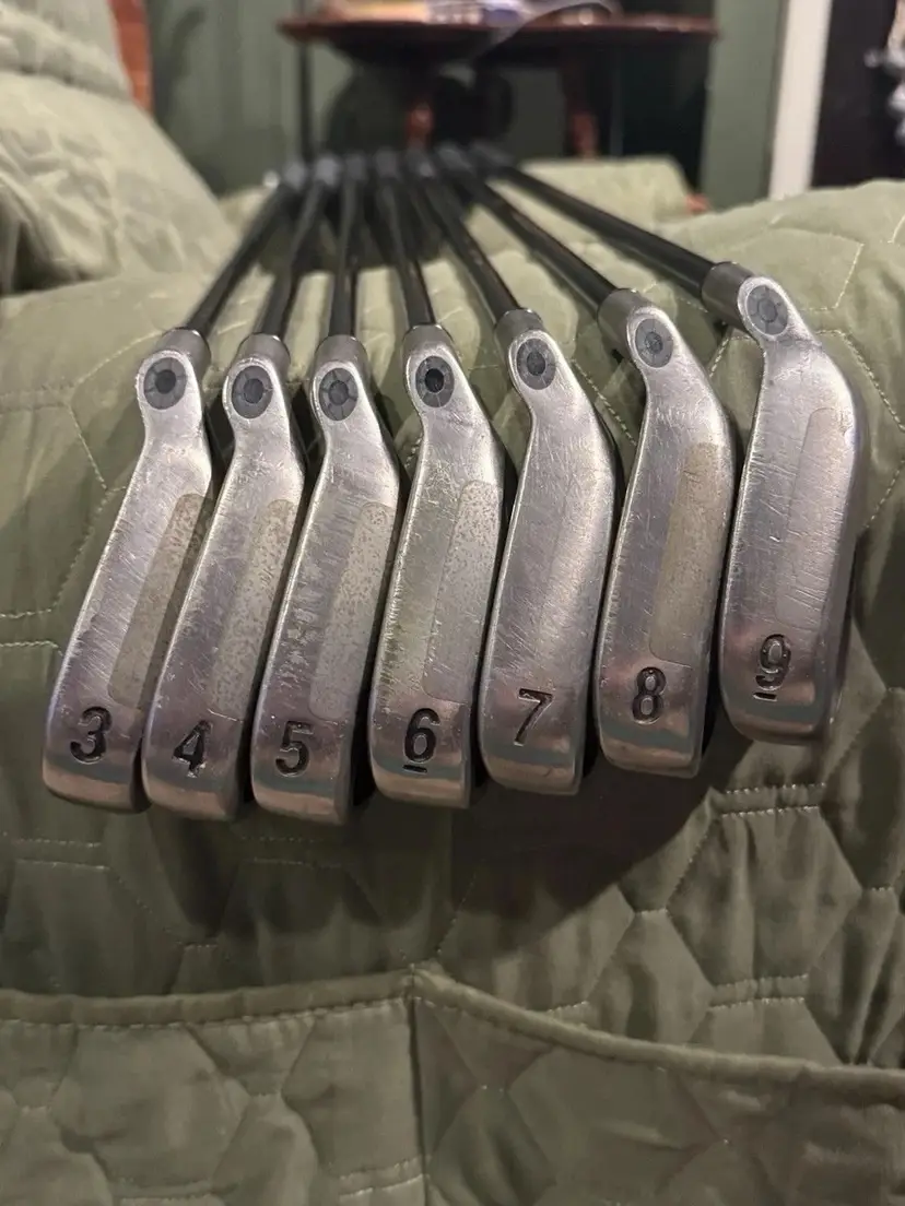 NEW GOLFER? IRON SET and 3
HYBRID GREAT BIG BERTHA
TUNGSTEN TITANIUM IRONS