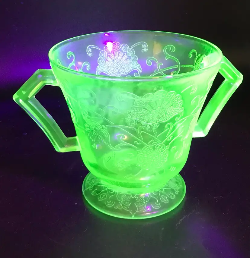 Anchor Hocking Glass 1930's Green Uranium Glass Florentine No 2 Open Sugar Bowl
