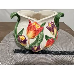 Vintage Fitz & Floyd ceramic cachepot in the Tulip Swan pattern.
