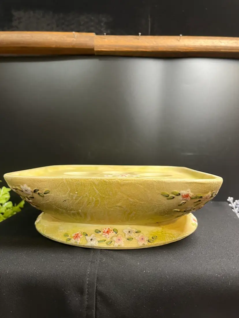 Vintage PartyLite Terrace Blossom. Use it for Tea Lites, Votive Candles OR FLIP it Over & Use it to Hold a Glass Dome & Use it as a Cloche!! Lot 58