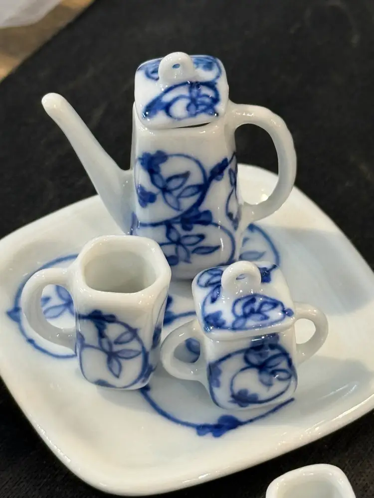 Handcrafted Thailand Blue White Porcelain  Flower Leaves Vintage Mini Tea Set