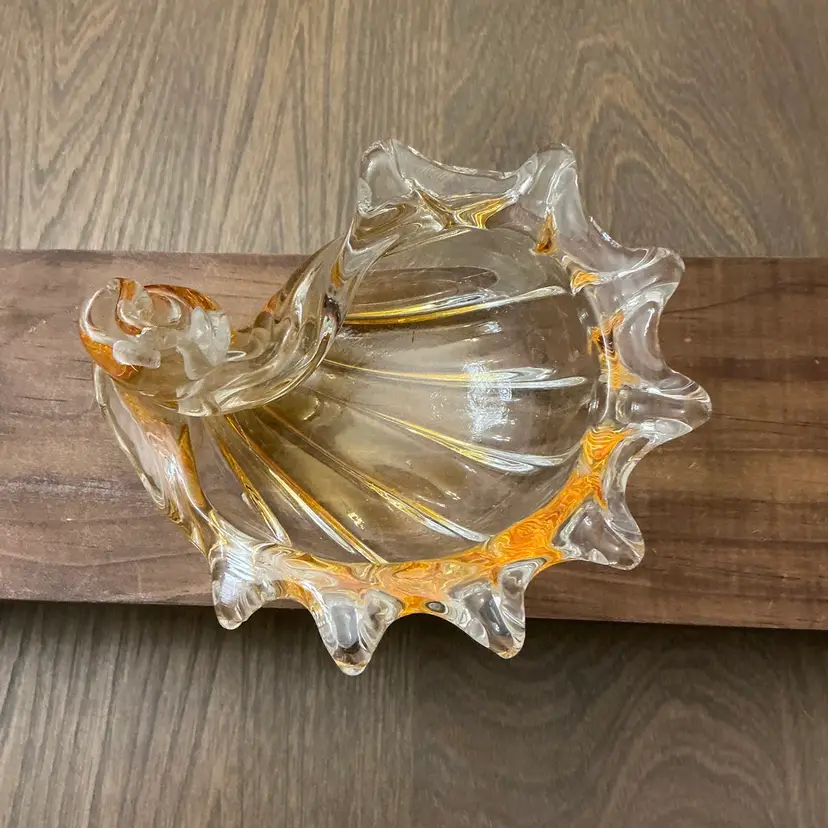 Vintage Chalet Clear With Amber Shell Dish
