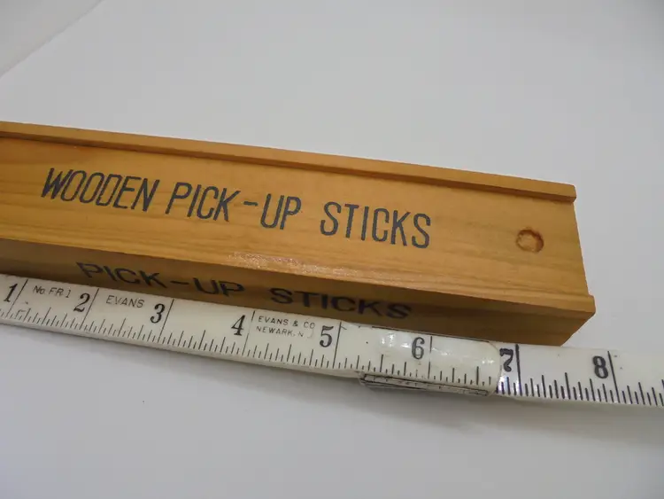 #12 Wooden Pick-Up Sticks in Wood Box with Directions all in German