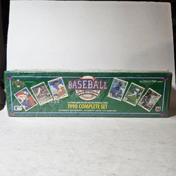 1990 Upper Deck Complete Set Baseball Trading Cards