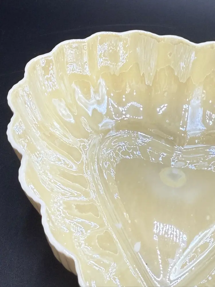 Belleek Heart Shaped Scalloped Edge Dish made in Ireland 6th Mark #0857