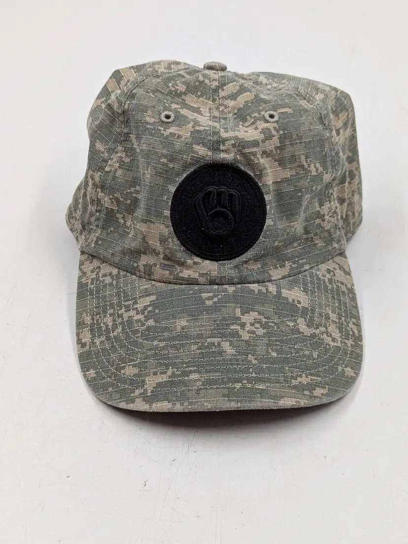 Milwaukee Brewers Pixelated Camo Baseball Cap OSFA ’47 Brand