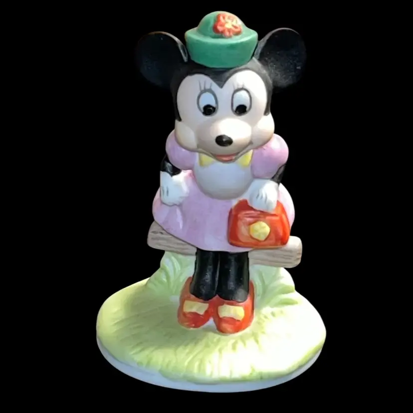 1987 Porcelain Walt Disney Figurine As Shown