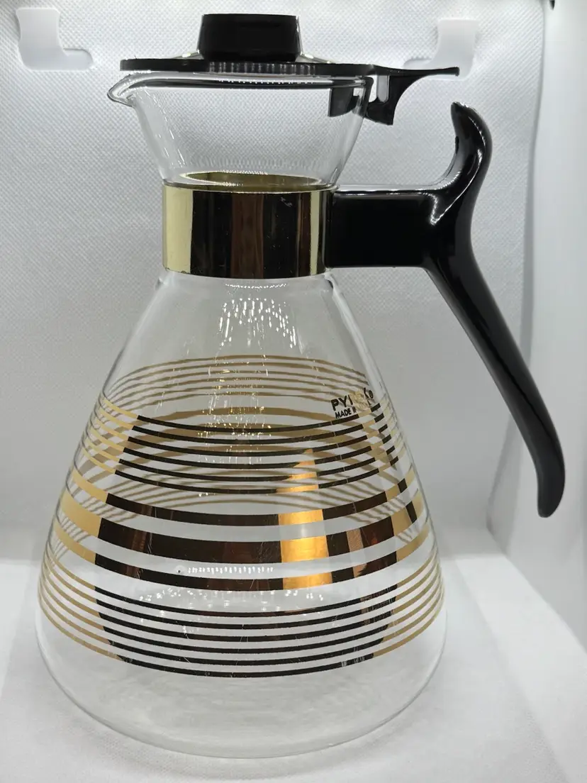 Vintage Pyrex 8 Cup Coffee Carafe