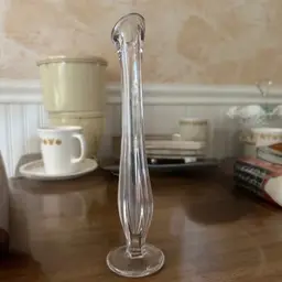 Vintage Petit Glowy Clear Stretch Swung Vase
