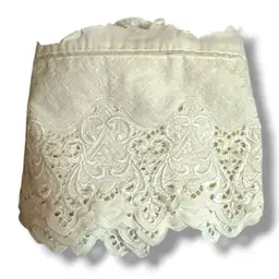 Lace Trim From A Ralph Lauren Queen Size Bed Bedsheet