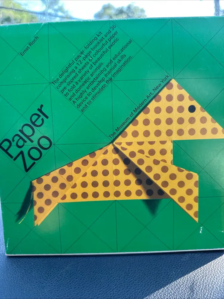 Vintage Paper Zoo Model Pre-Fold Animal Construction Set 1985 Museum Modern Art