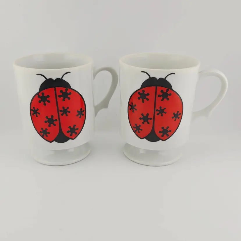 McM Lady Bug Pedestal Pair of Cups 3.75"