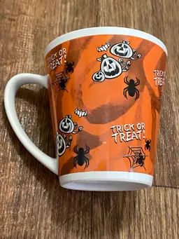 Halloween Coffee Tea Mug Cup Pumpkins Spiders  Orange White 4” H 3.5” Diameter