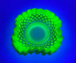 Vintage Topaz Fenton Hobnail Uranium Vaseline Yellow Opalescent Dish 6”