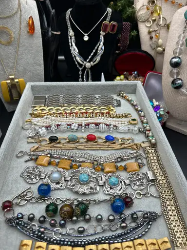 Jewelry Hangout With Adored