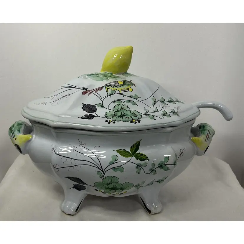 Cantagalli Firenze Large Soup Tureen with Ladle ~ Hand Painted ~ Made in Italy