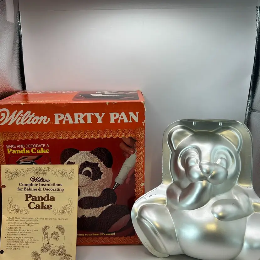 Vtg Wilton 3 D Panda Bear Cake Pan With Box