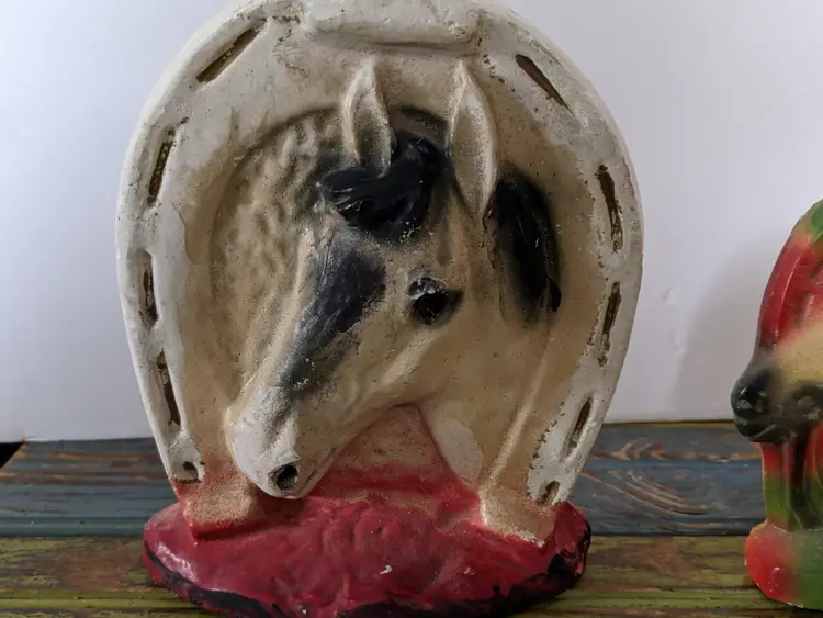 Vintage Chalkware horse statues,Set of 2