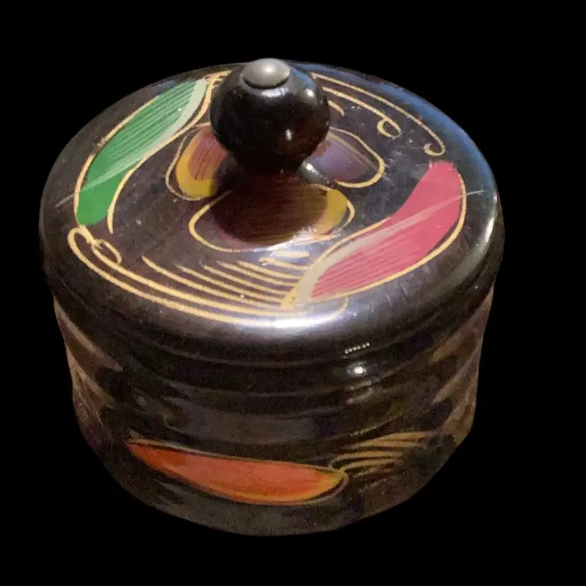 Wooden Round Hand Painted With Metal Point