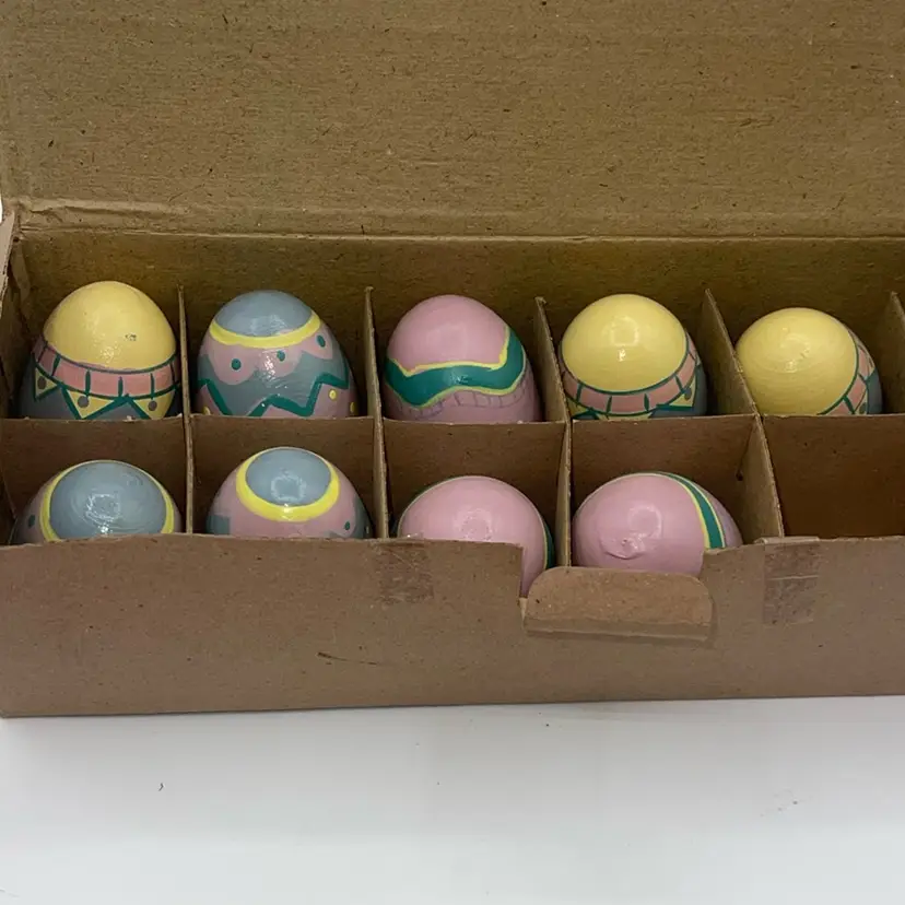 VTG Easter Eggs Lillian Vernon Wooden Egg 1987 Lot of 9 Hand Painted. Orig Box