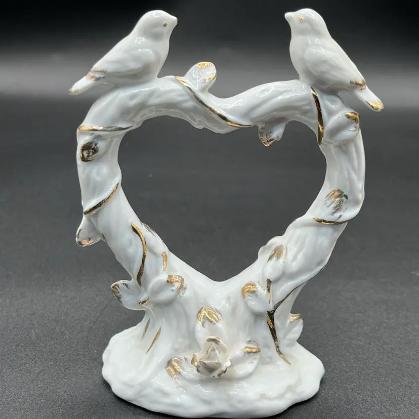 #32 Ceramic White And Gold Painted Love Birds Decorative Figurine READ 🐦
