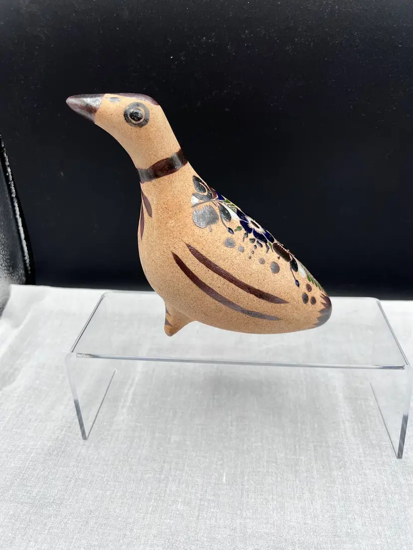 #535B Vintage Handmade Hand Painted Mexican Tonala Style Pottery/Clay Bird/Pigeon Figurine