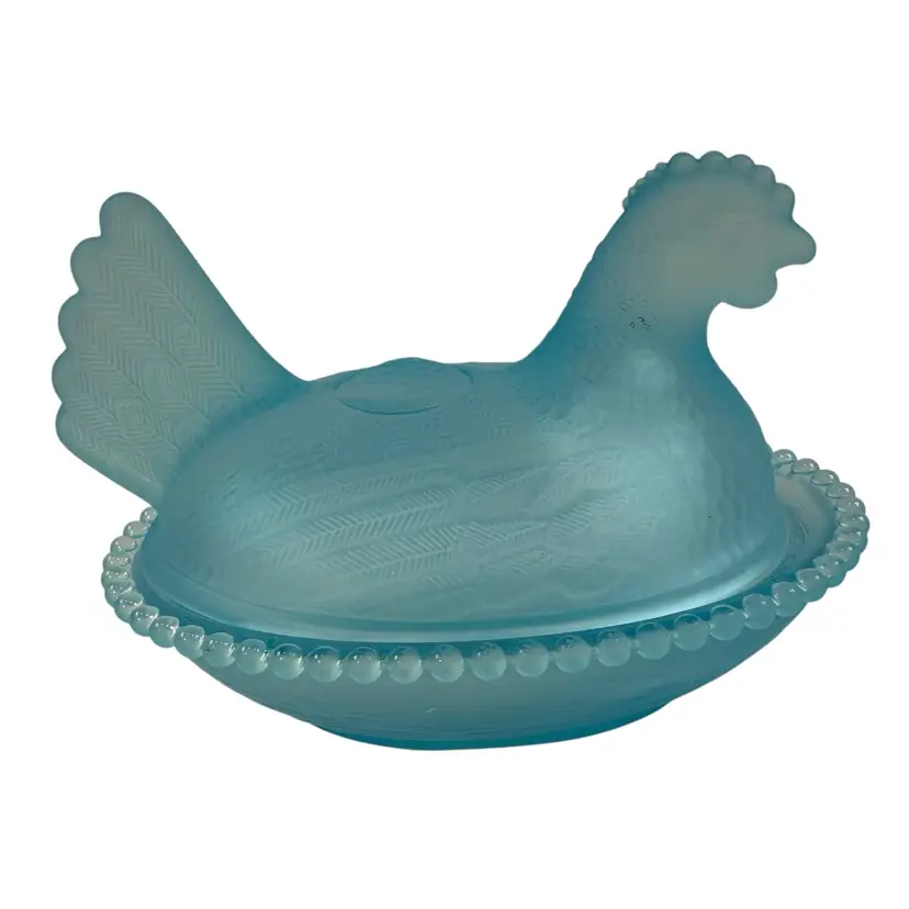 Rose’s Closet Blue Satin Glass Hen on Nest 3 1/2” tall 4 3/4” long New
