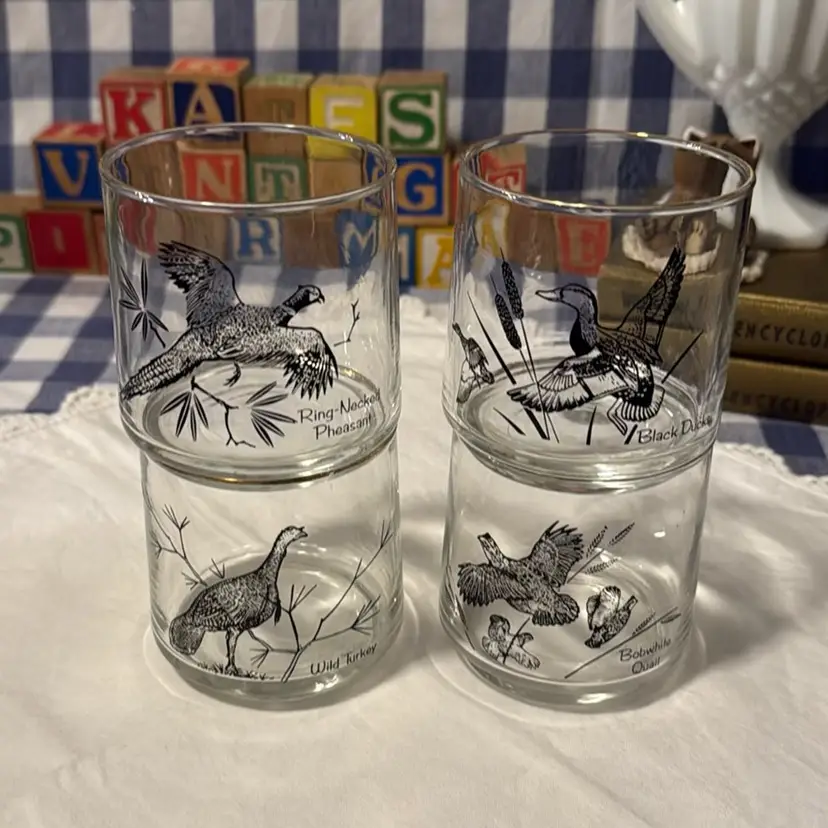 Set Of 4 Vintage Federal Glass Game Bird Cocktail Glasses Tumblers with Gold Rim 10oz