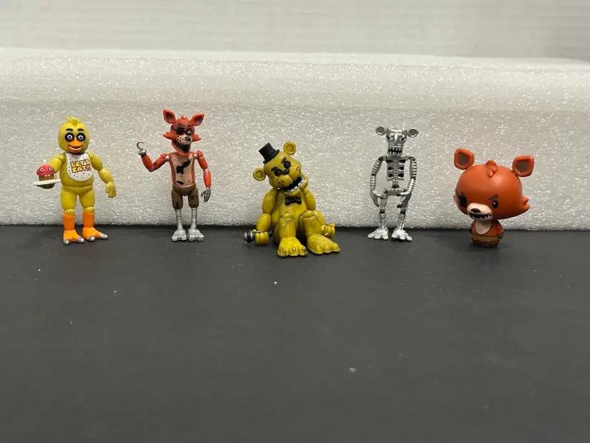 2016 Mini Funko Five Nights at Freddy’s Figures  lot of 5