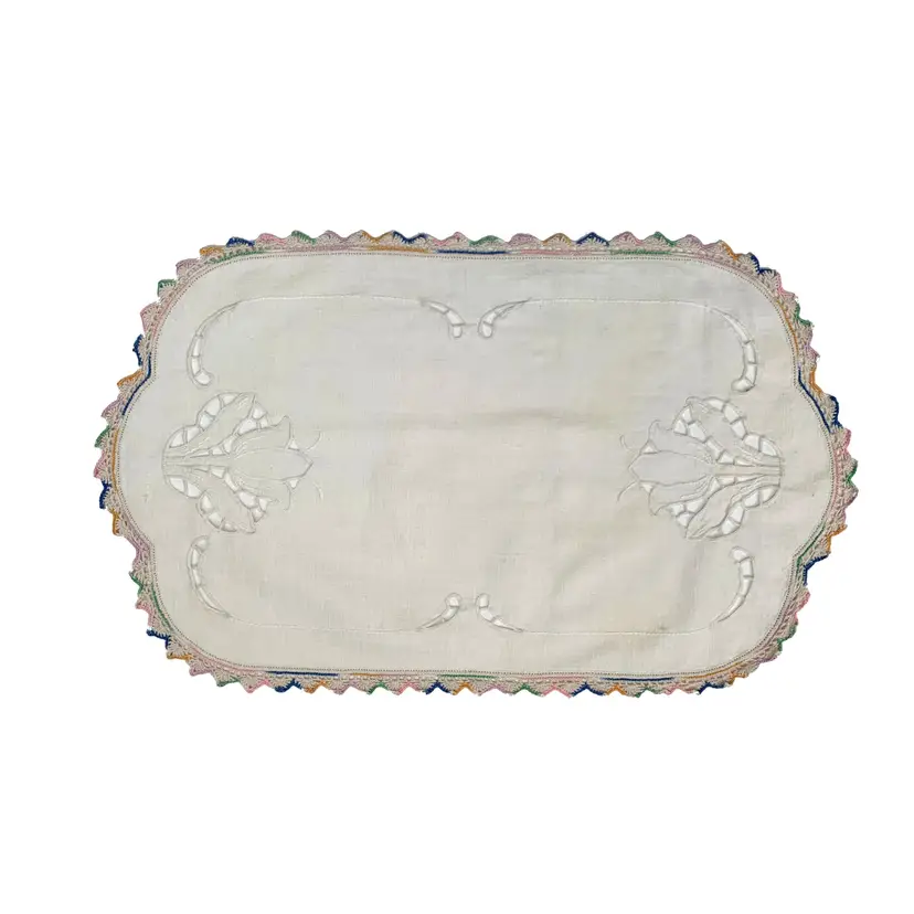 Oval Linen Doily Centerpiece Cutwork Tulip Crochet Lace 12x20 Cottage Core Vintage Granny