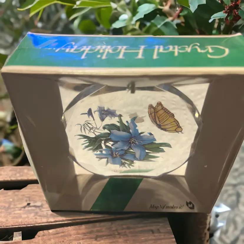 1984 Butterfly Lily Acrylic Ornament Mag-Nif Vintage New Sealed Crystal Holiday