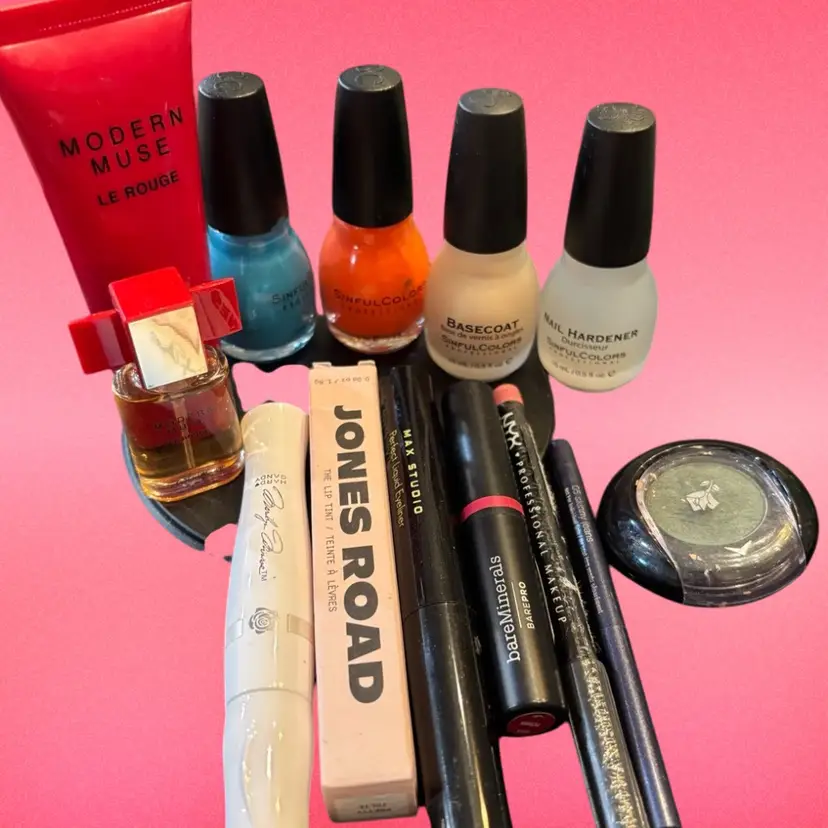 Makeup & Nail Polish Bundle w/Fun Cosmetic Bag