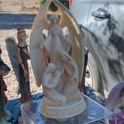 #06 - Angel Figurine On Screen