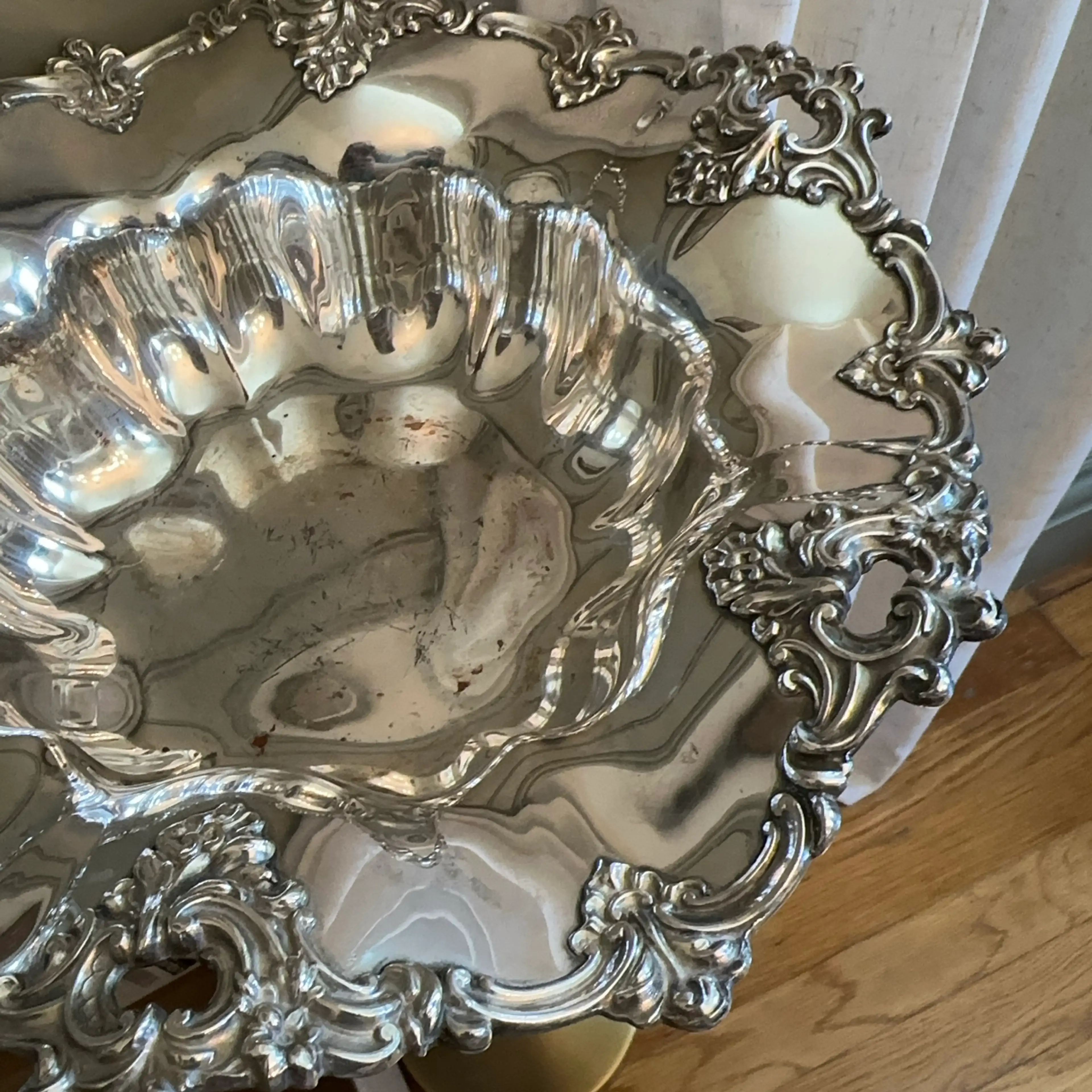 Image 2 of 4