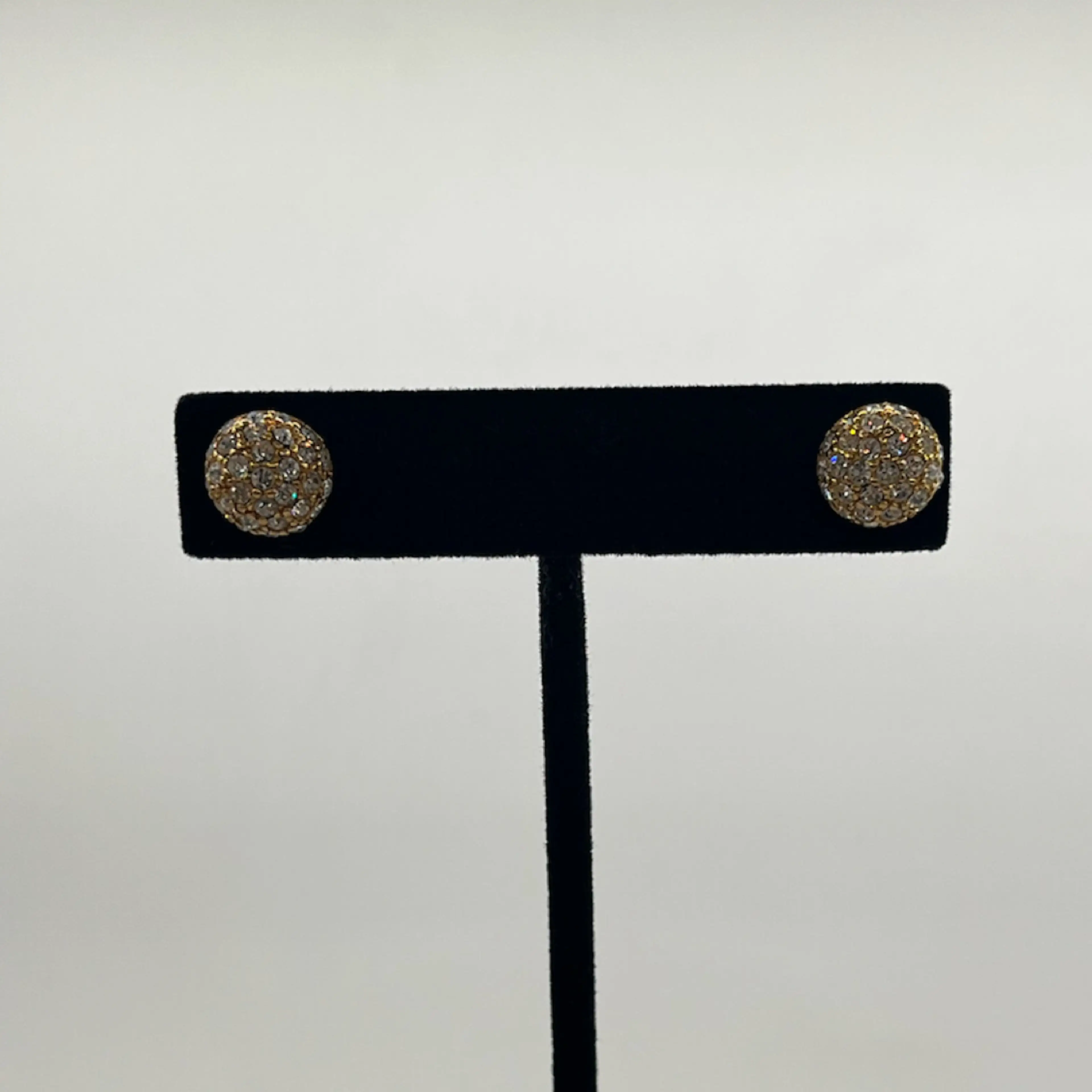 Image 2 of 7
