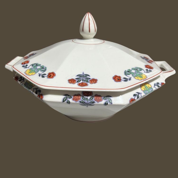 021 Vintage Johnson Brothers Red Yellow Floral Covered Octagonal Vegetable Dish 9.75" X 7"