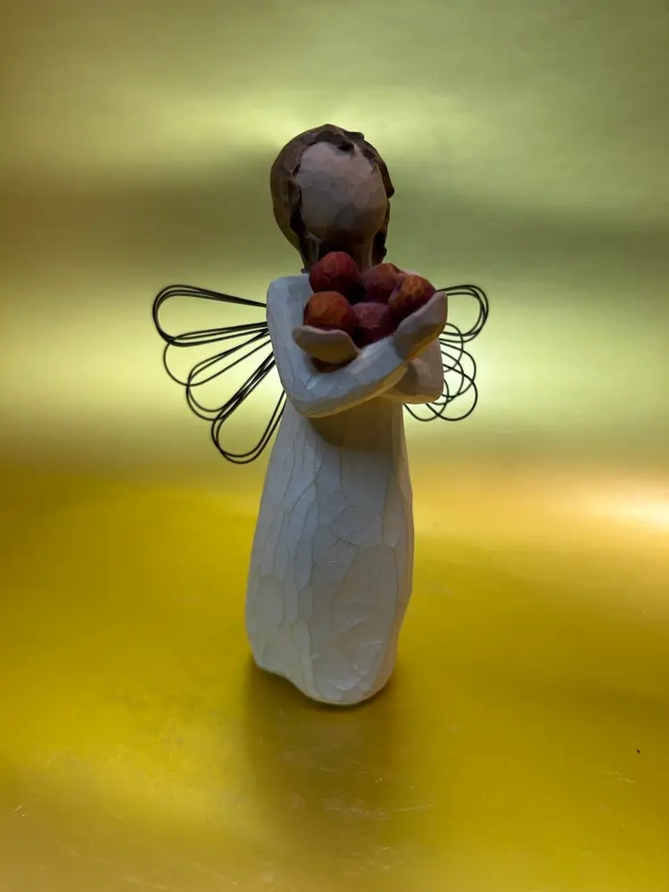 Willow Tree Angel Figurine 2003 'Good Health' with Apples, Demdaco