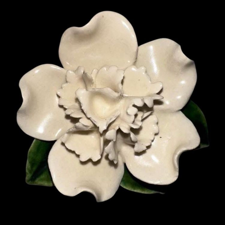 Vintage Ceramic flower brooch 2.5”