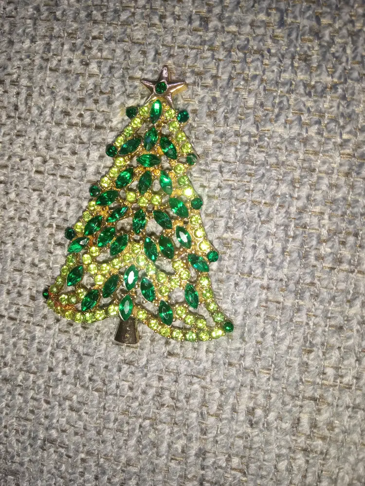 Gold tone Christmas tree