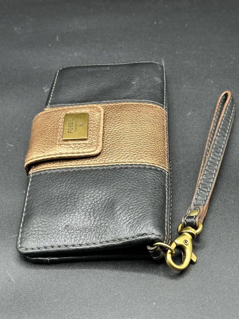 FOSSIL Quinn Bi-Fold Clutch Wallet Wristlet Black & Bronze Pebbled Leather