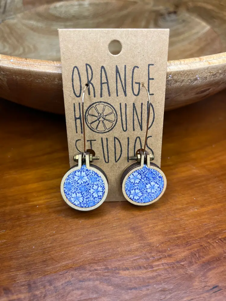 #02 Mini Embroidery Hoop Dangle Earrings - Made by Me!