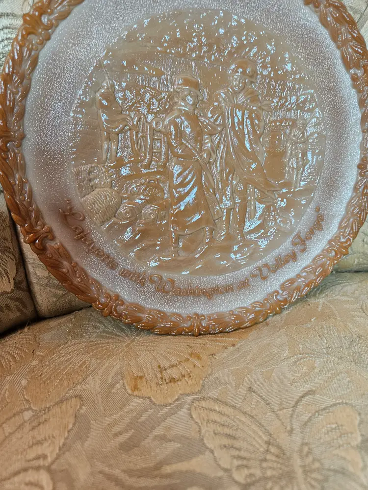 Vintage Fenton Chocolate glass collector plate  "Washington at Valley Forge"