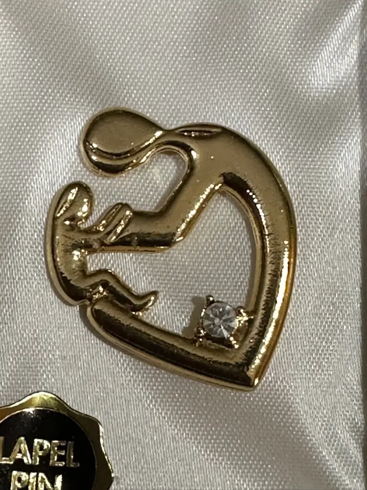 Brooch Rhinestones Gold Tone Mother  Child Heart Silhouette New In Box