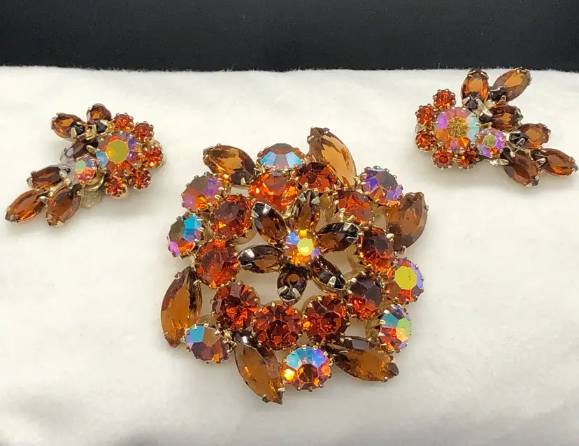 Vintage Estate Weiss Multi Colored Rhinestone Set Brooch Clip Earrings Signed