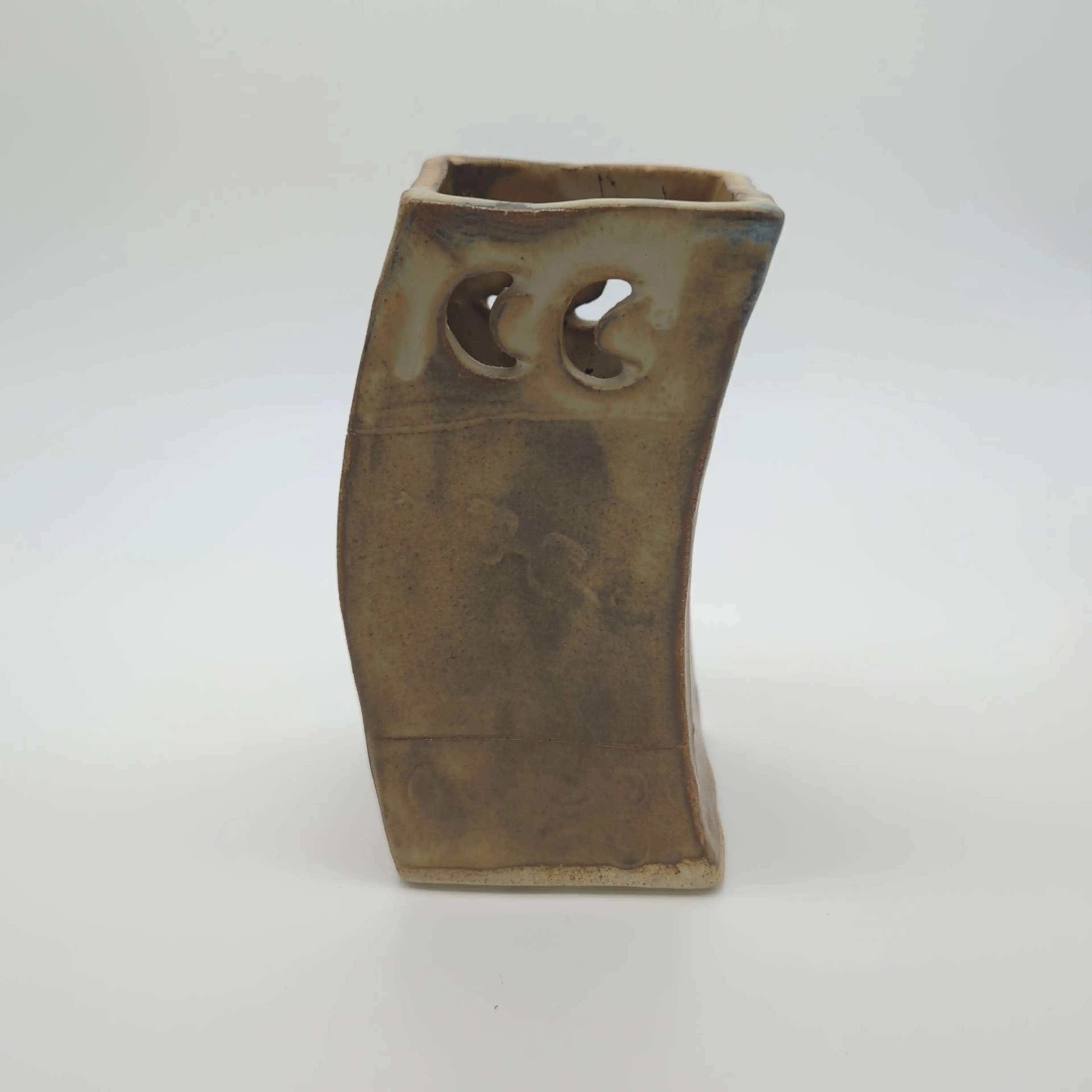 Image 4 of 7