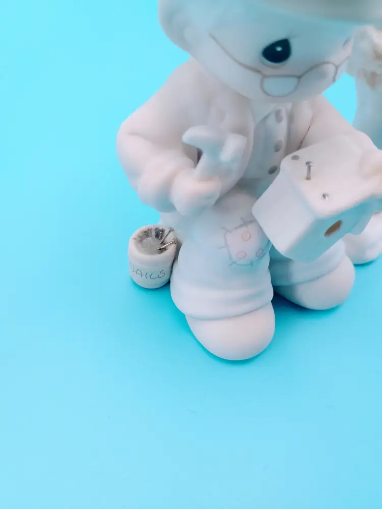 Precious Moments Pm921, Only love can make a home from 90s.